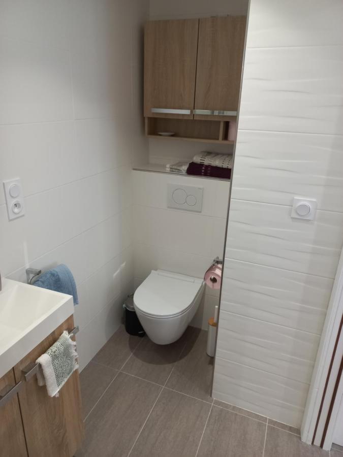 La Casa Bed&Breakfast Entree Independante 26M2 Calme Proche De Tout Wifi Parking Prive Jardin Terrasse ยูร์รูญ ภายนอก รูปภาพ