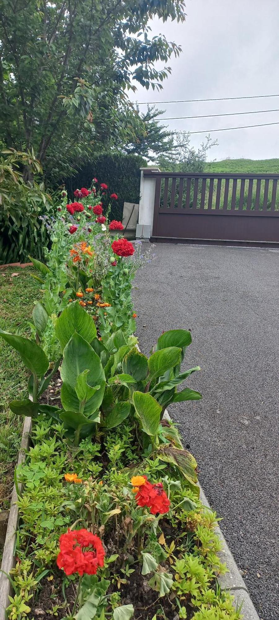 La Casa Bed&Breakfast Entree Independante 26M2 Calme Proche De Tout Wifi Parking Prive Jardin Terrasse ยูร์รูญ ภายนอก รูปภาพ